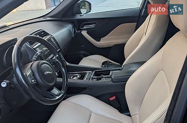Позашляховик / Кросовер Jaguar F-Pace 2017 в Івано-Франківську