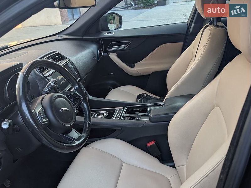 Позашляховик / Кросовер Jaguar F-Pace 2017 в Івано-Франківську