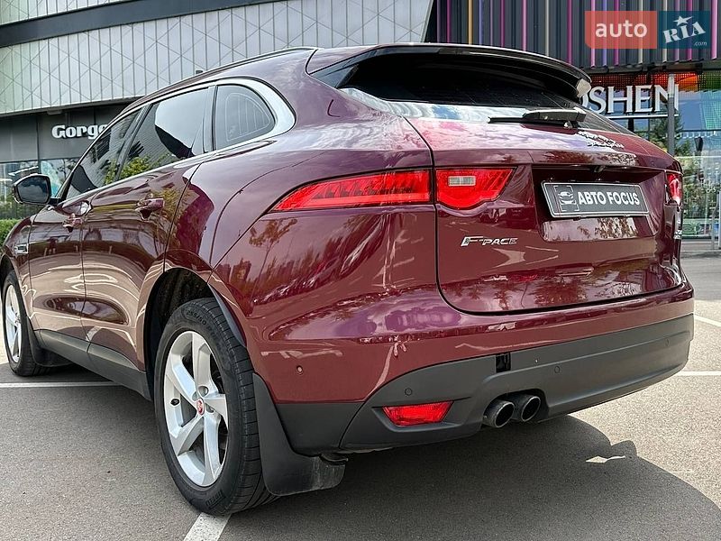 Внедорожник / Кроссовер Jaguar F-Pace 2016 в Киеве