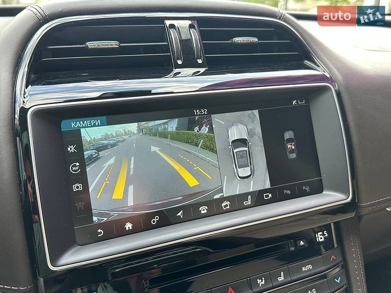 Внедорожник / Кроссовер Jaguar F-Pace 2016 в Киеве