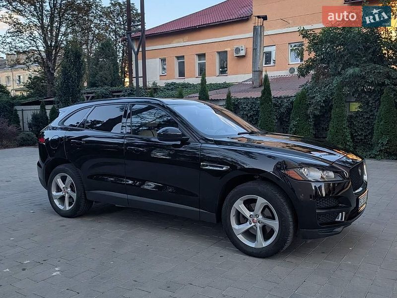 Позашляховик / Кросовер Jaguar F-Pace 2017 в Івано-Франківську