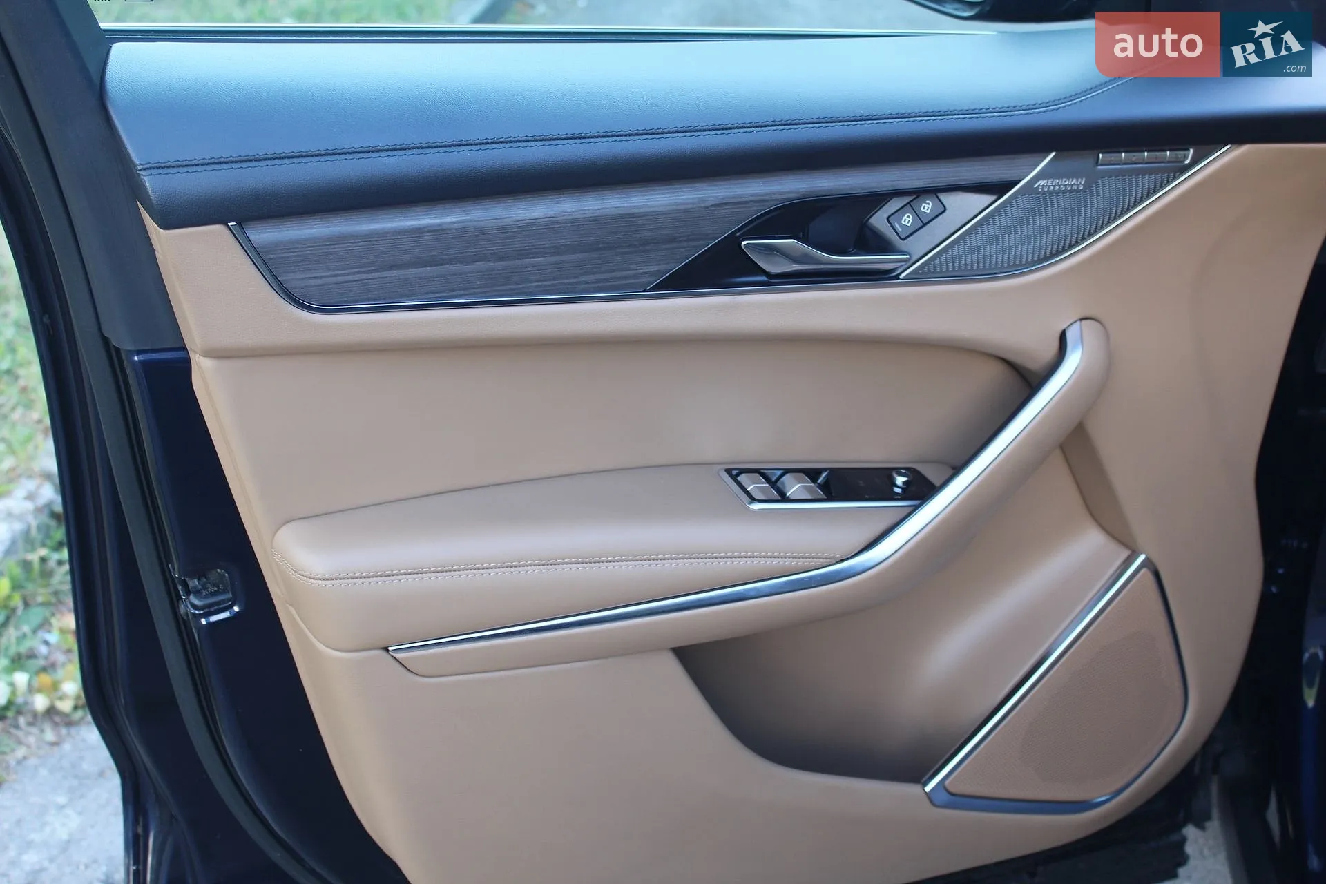 2022 Jaguar F-Pace - мініатюра 28