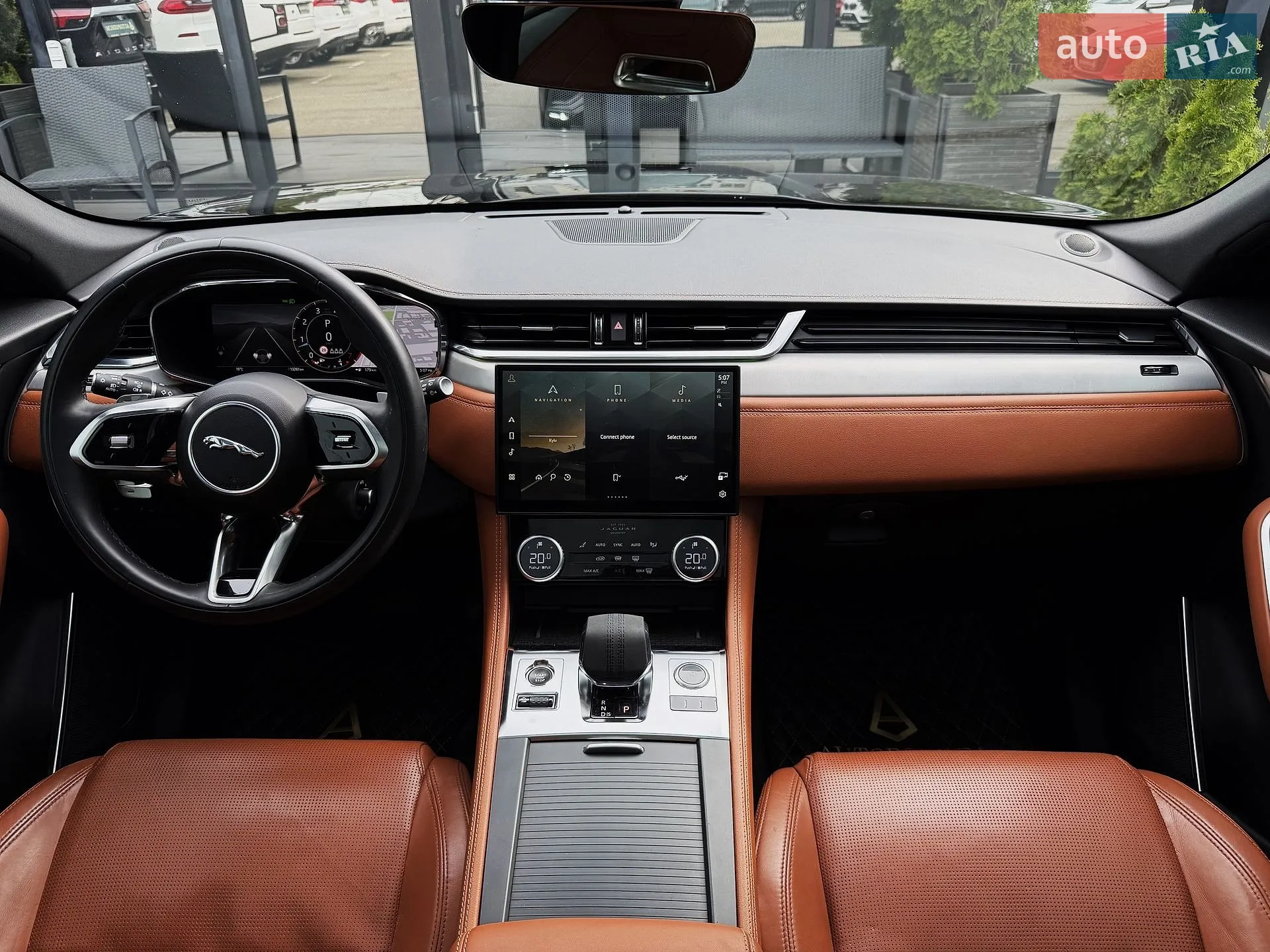 2023 Jaguar F-Pace - мініатюра 38