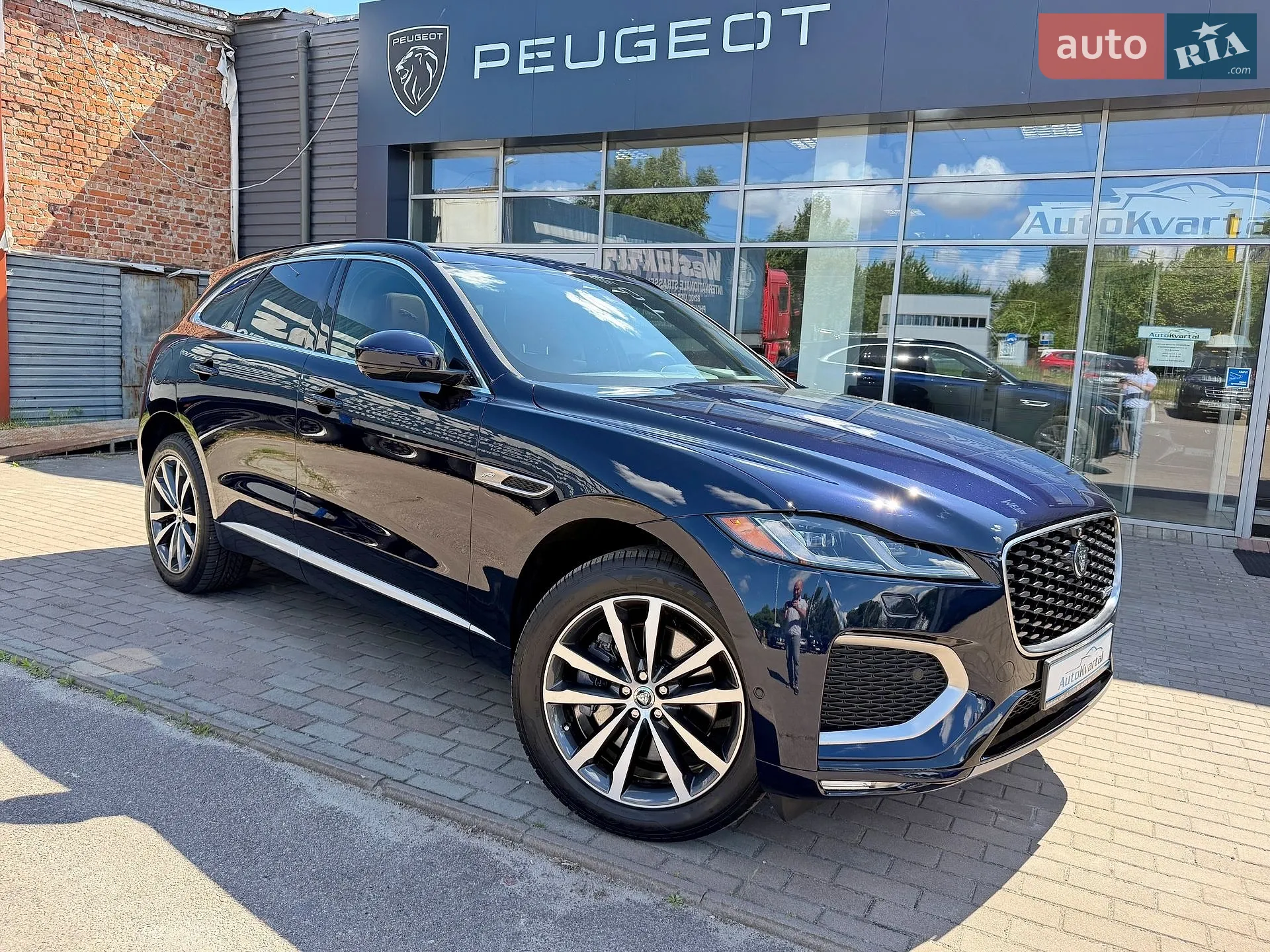 2024 Jaguar F-Pace - мініатюра 2