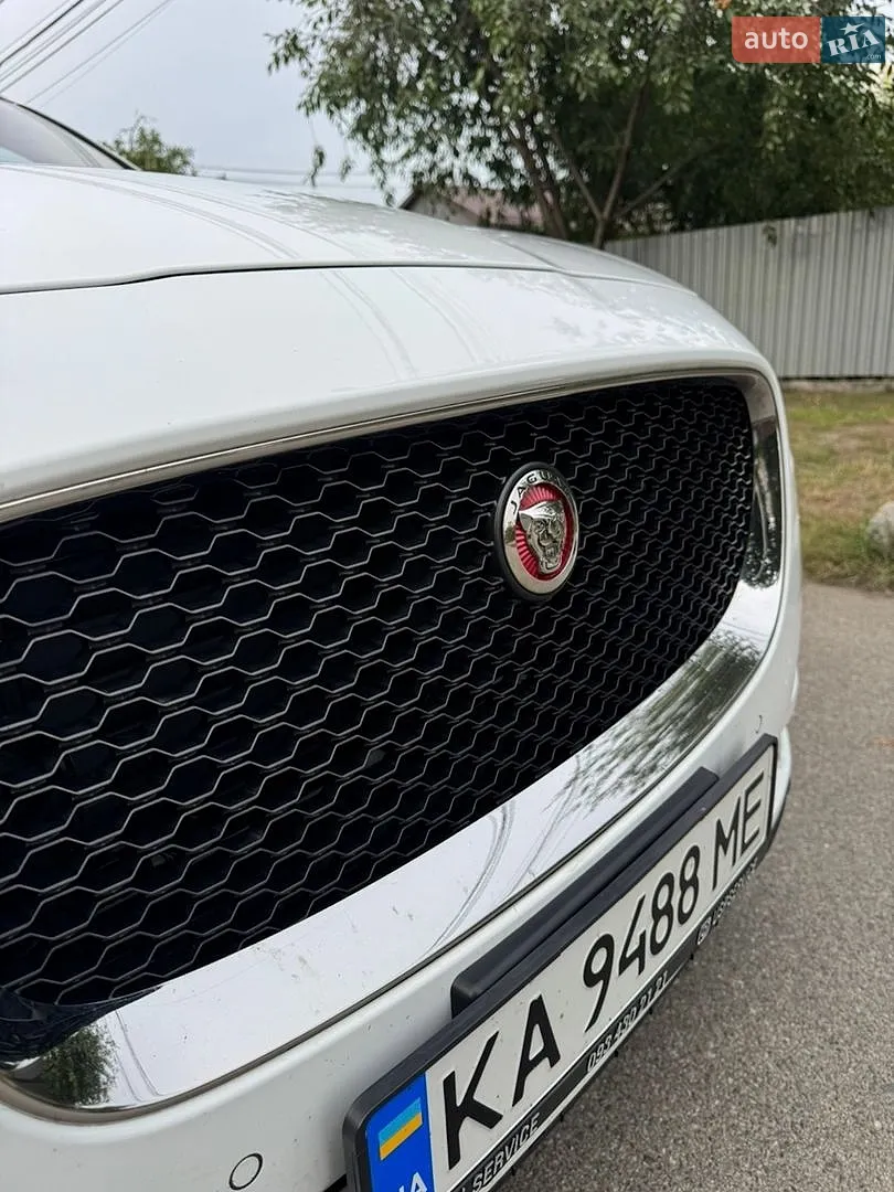 2018 Jaguar F-Pace - мініатюра 15