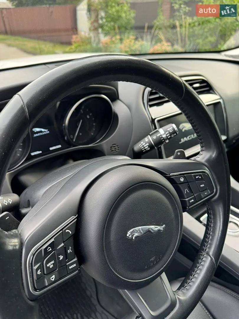 2018 Jaguar F-Pace - мініатюра 24