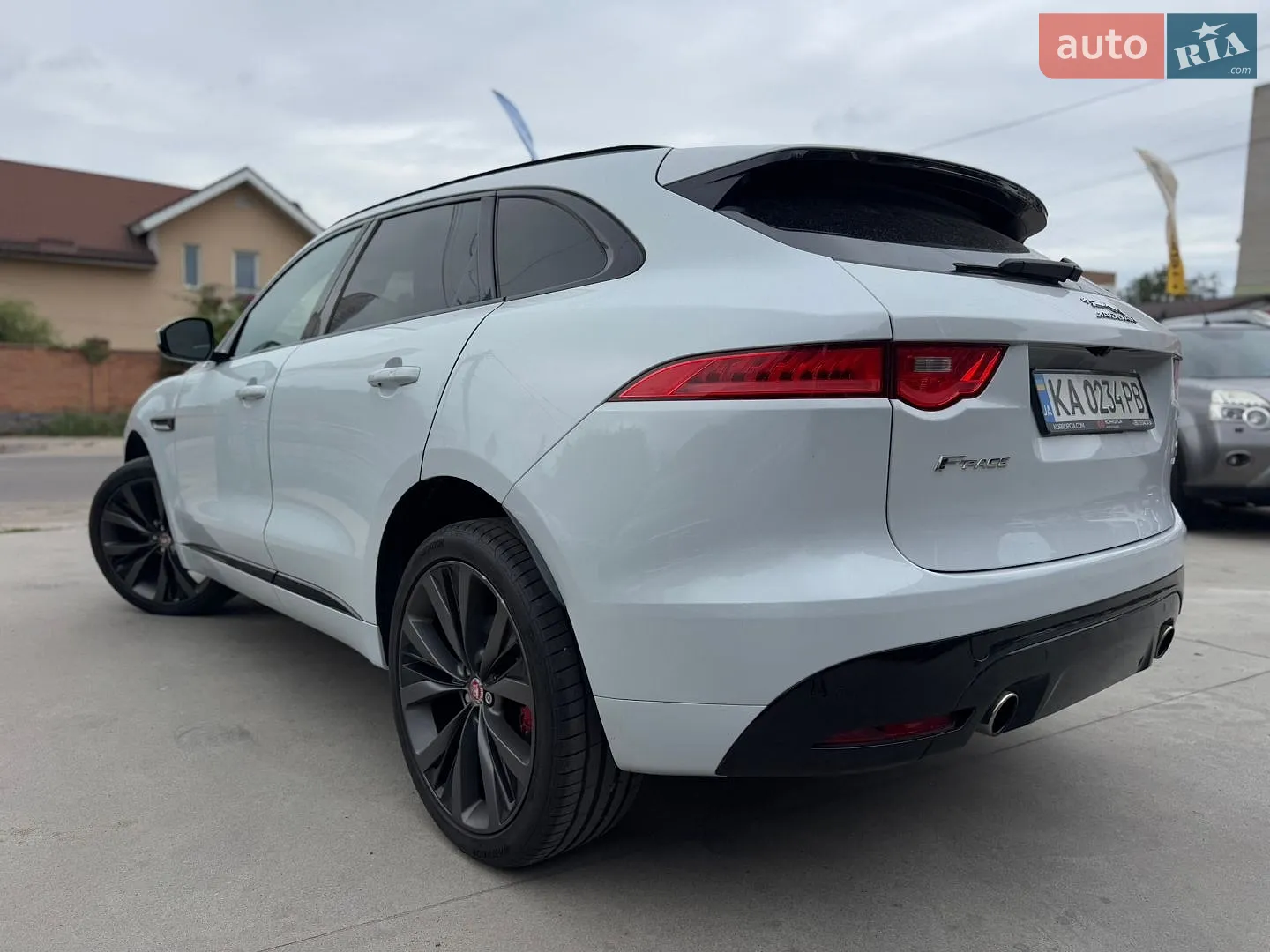 2016 Jaguar F-Pace - мініатюра 8