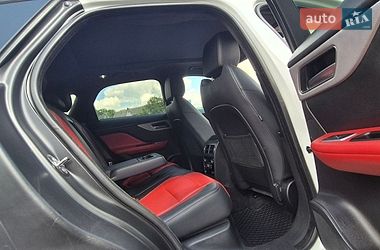 Внедорожник / Кроссовер Jaguar F-Pace 2017 в Дубно