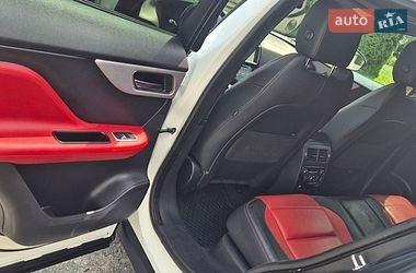 Внедорожник / Кроссовер Jaguar F-Pace 2017 в Дубно