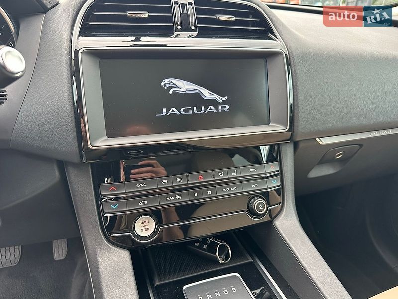 Внедорожник / Кроссовер Jaguar F-Pace 2020 в Луцке