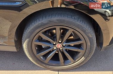Внедорожник / Кроссовер Jaguar F-Pace 2016 в Киеве