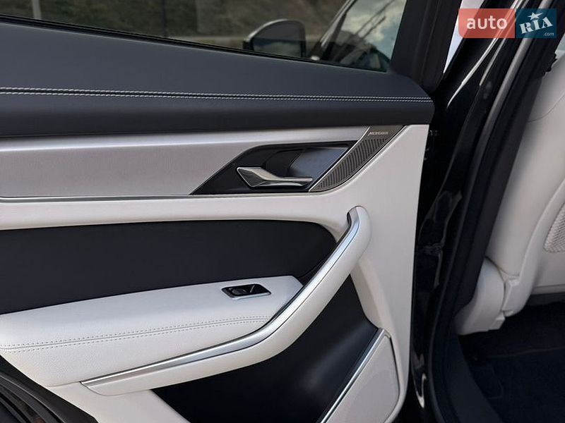 Внедорожник / Кроссовер Jaguar F-Pace 2024 в Ирпене