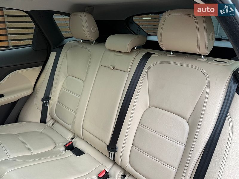 Позашляховик / Кросовер Jaguar F-Pace 2016 в Одесі