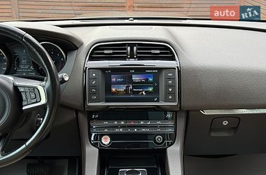 Позашляховик / Кросовер Jaguar F-Pace 2016 в Одесі