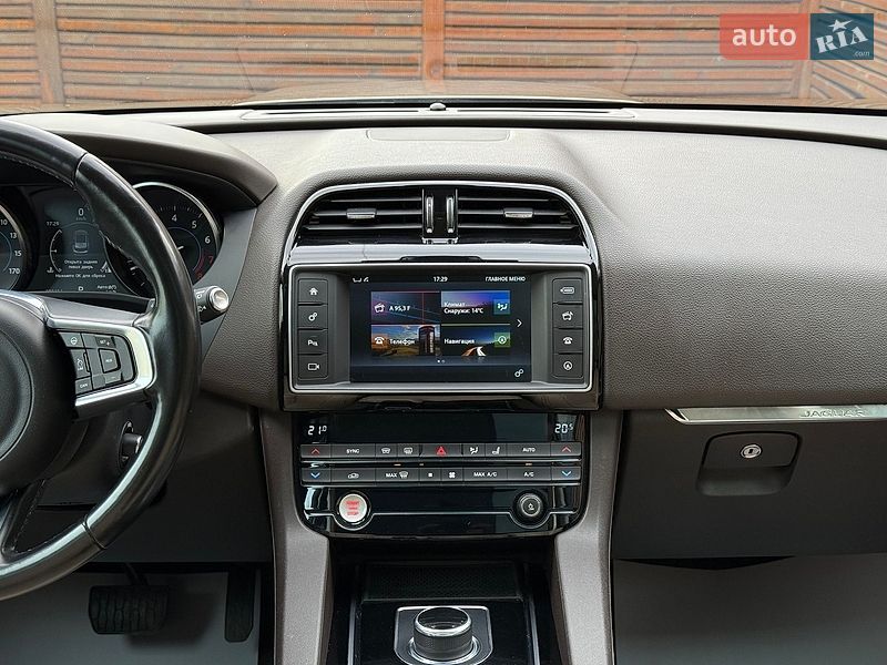 Позашляховик / Кросовер Jaguar F-Pace 2016 в Одесі