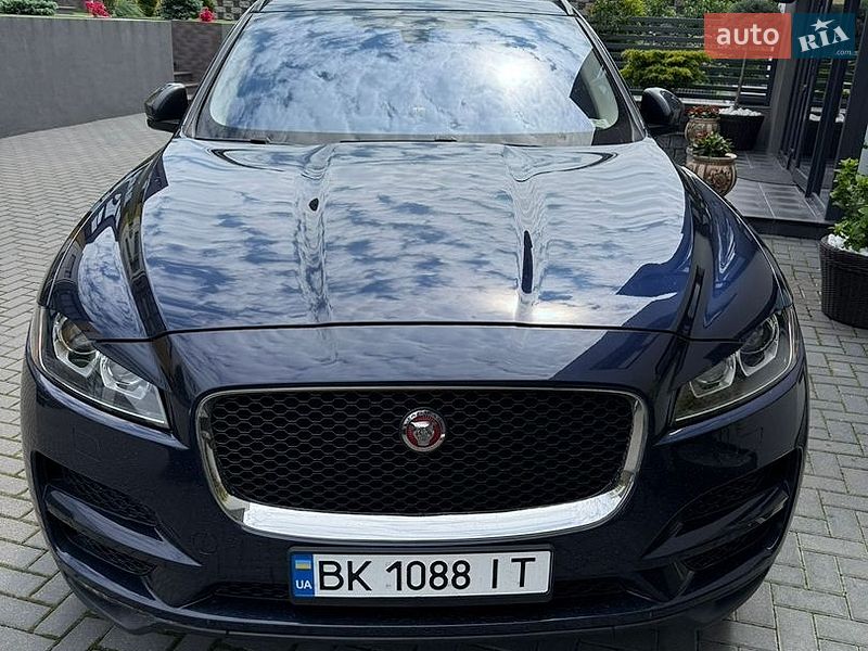 Jaguar F-Pace 2017