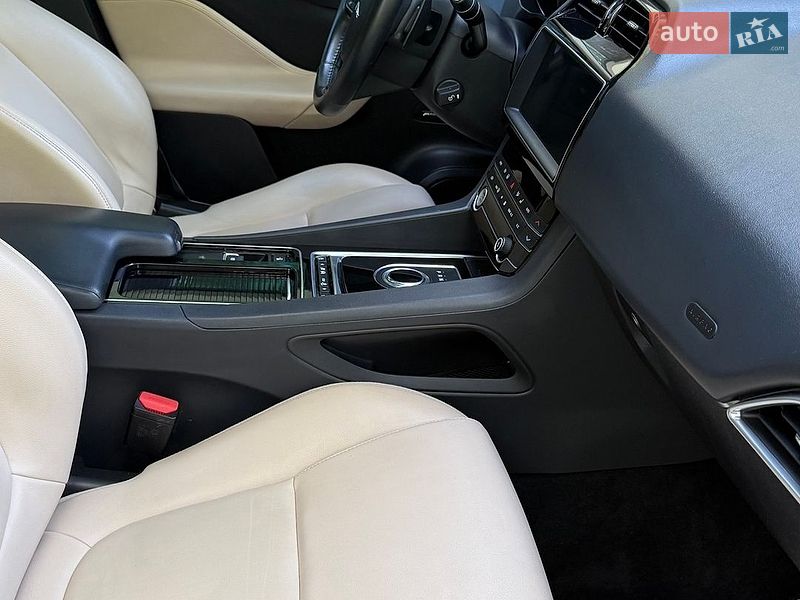 Позашляховик / Кросовер Jaguar F-Pace 2019 в Тернополі