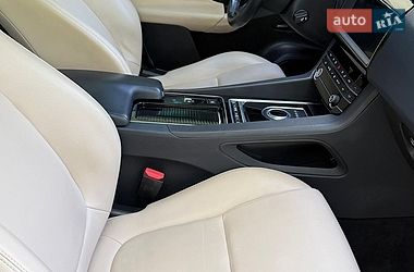 Позашляховик / Кросовер Jaguar F-Pace 2019 в Тернополі