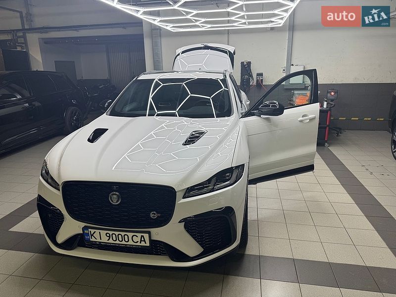 Внедорожник / Кроссовер Jaguar F-Pace 2023 в Киеве