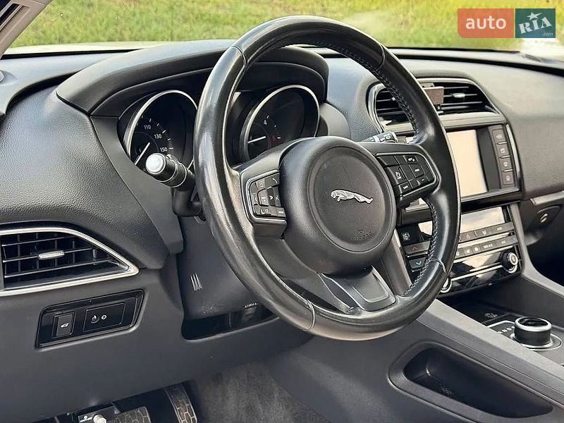 Внедорожник / Кроссовер Jaguar F-Pace 2017 в Днепре