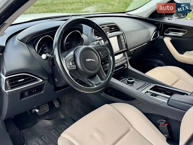 Внедорожник / Кроссовер Jaguar F-Pace 2017 в Днепре