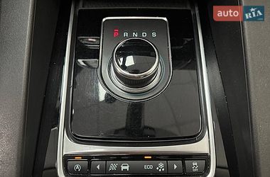 Внедорожник / Кроссовер Jaguar F-Pace 2016 в Киеве