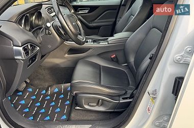 Позашляховик / Кросовер Jaguar F-Pace 2018 в Рівному фото 19 Позашляховик / Кросовер Jaguar F-Pace 2018 в Рівному