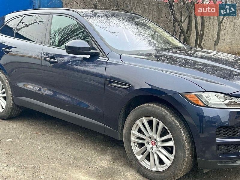 Внедорожник / Кроссовер Jaguar F-Pace 2016 в Киеве