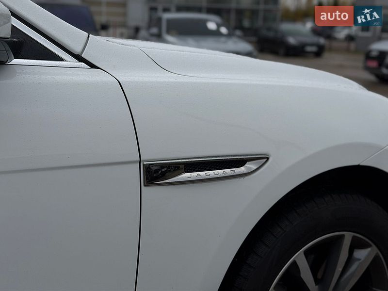 Внедорожник / Кроссовер Jaguar F-Pace 2016 в Киеве фото 11 Внедорожник / Кроссовер Jaguar F-Pace 2016 в Киеве