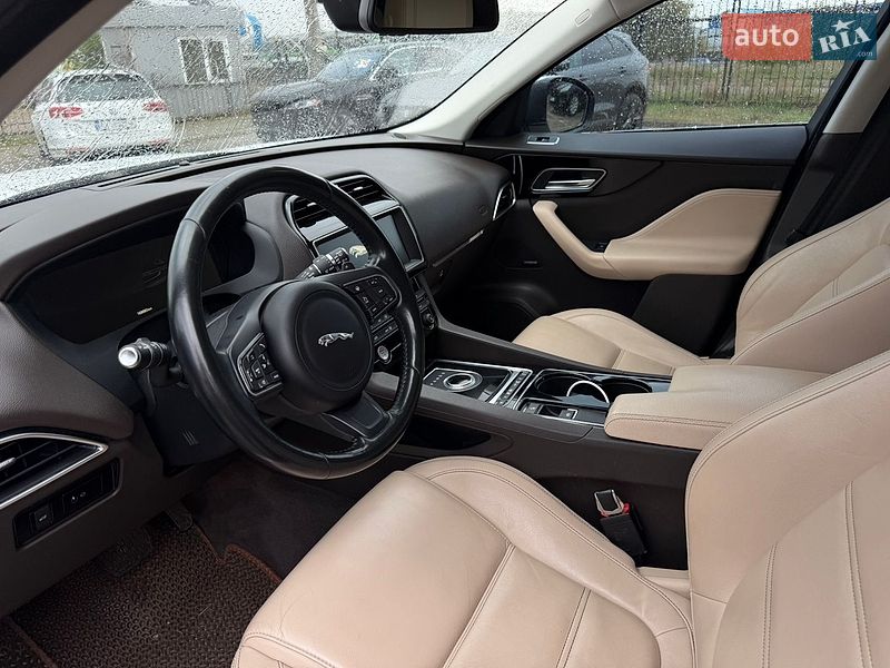 Внедорожник / Кроссовер Jaguar F-Pace 2016 в Киеве фото 18 Внедорожник / Кроссовер Jaguar F-Pace 2016 в Киеве