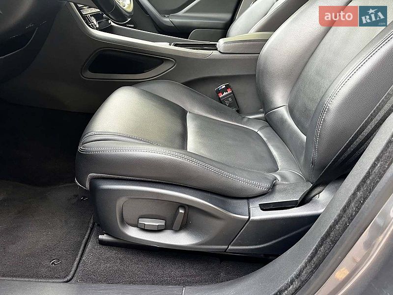Позашляховик / Кросовер Jaguar F-Pace 2016 в Києві фото 14 Позашляховик / Кросовер Jaguar F-Pace 2016 в Києві