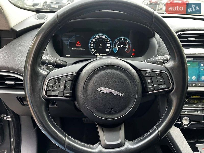 Позашляховик / Кросовер Jaguar F-Pace 2016 в Києві фото 15 Позашляховик / Кросовер Jaguar F-Pace 2016 в Києві