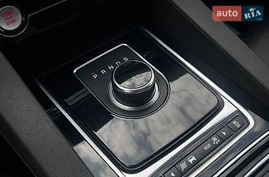 Внедорожник / Кроссовер Jaguar F-Pace 2016 в Львове