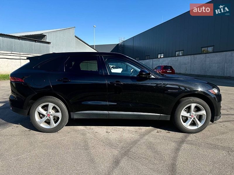 Внедорожник / Кроссовер Jaguar F-Pace 2016 в Киеве