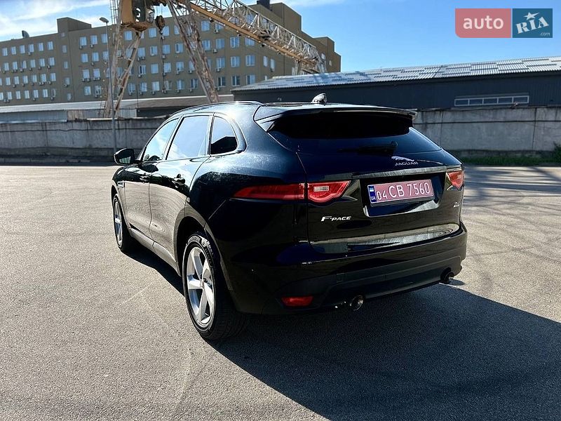 Внедорожник / Кроссовер Jaguar F-Pace 2016 в Киеве