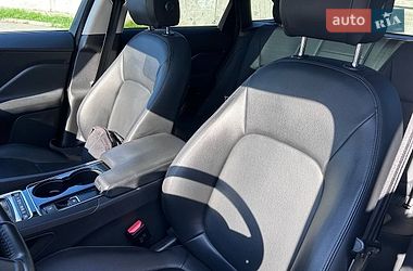 Внедорожник / Кроссовер Jaguar F-Pace 2016 в Киеве