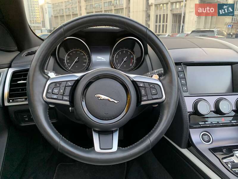Кабриолет Jaguar F-Type 2017 в Львове