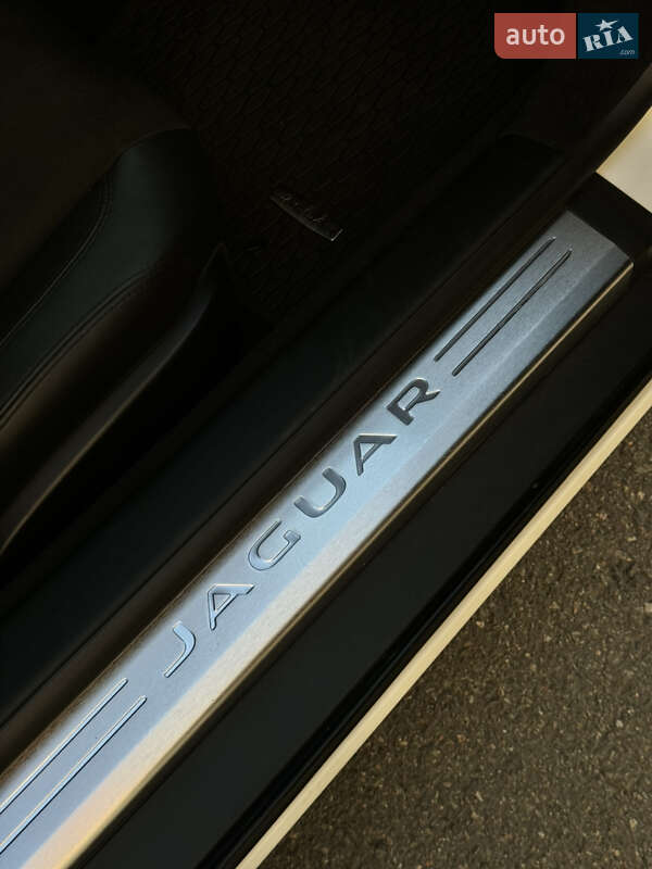 Купе Jaguar F-Type 2014 в Одессе