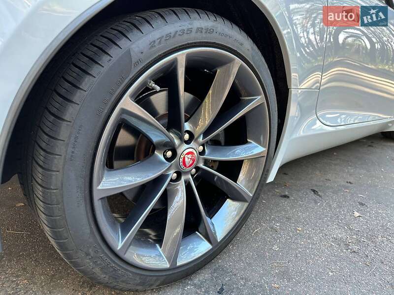 Купе Jaguar F-Type 2016 в Черкассах