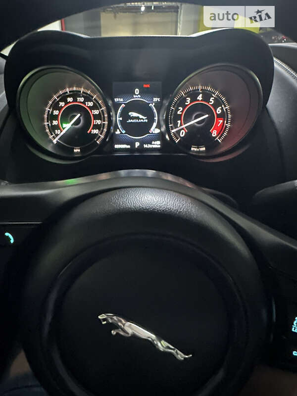 Купе Jaguar F-Type 2016 в Одесі