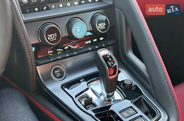 Купе Jaguar F-Type 2021 в 