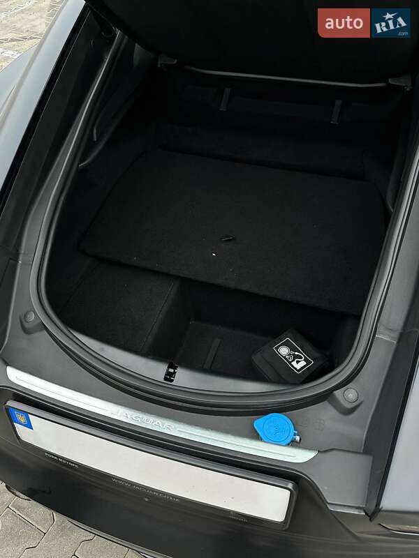 Купе Jaguar F-Type 2020 в Киеве