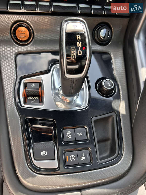 Купе Jaguar F-Type 2015 в Дніпрі