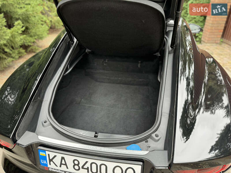 Купе Jaguar F-Type 2015 в Киеве