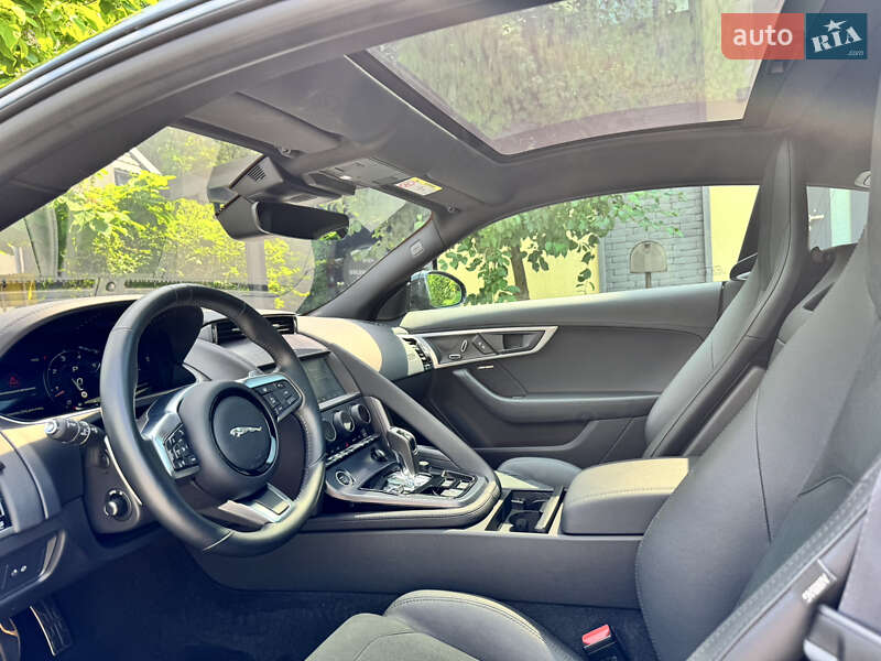 Купе Jaguar F-Type 2023 в Києві