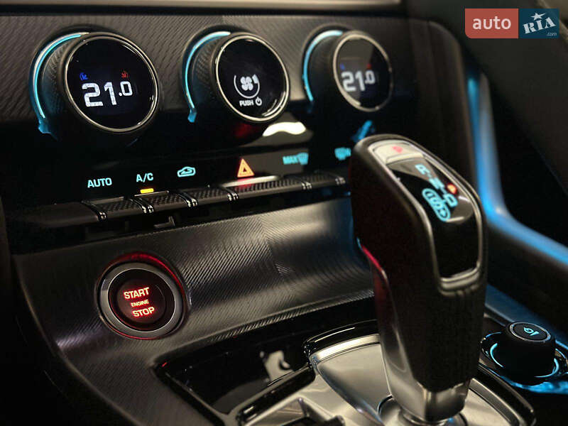 Купе Jaguar F-Type 2021 в Киеве фото 10 Купе Jaguar F-Type 2021 в Киеве