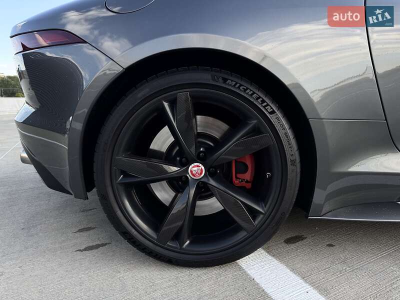 Купе Jaguar F-Type 2015 в Киеве