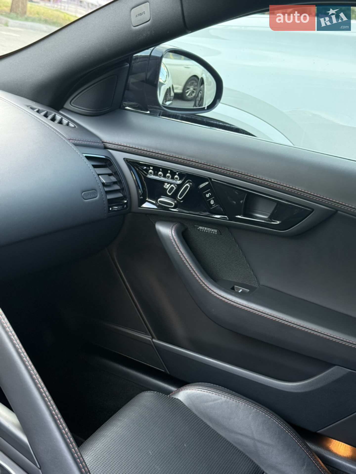 2017 Jaguar F-Type - мініатюра 38