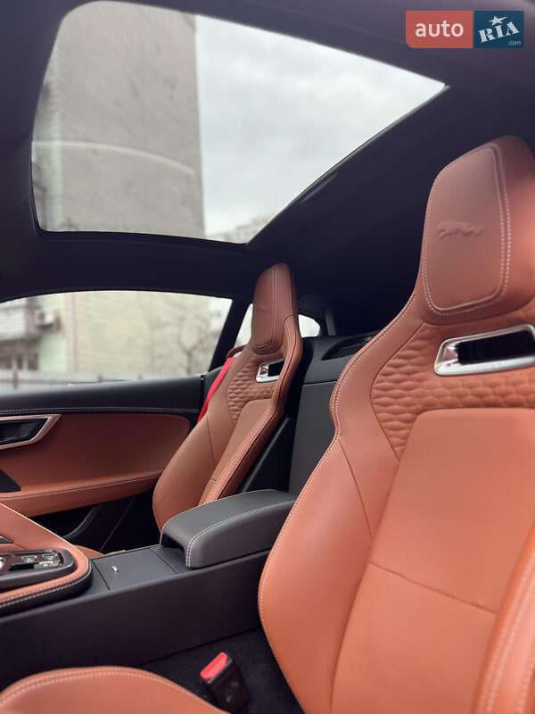 Купе Jaguar F-Type 2020 в Києві фото 16 Купе Jaguar F-Type 2020 в Києві