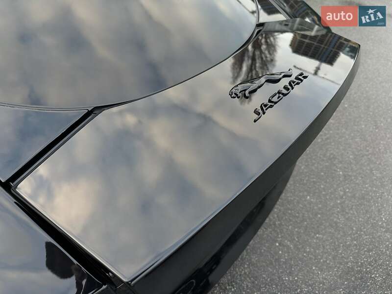 Купе Jaguar F-Type 2023 в Киеве фото 35 Купе Jaguar F-Type 2023 в Киеве